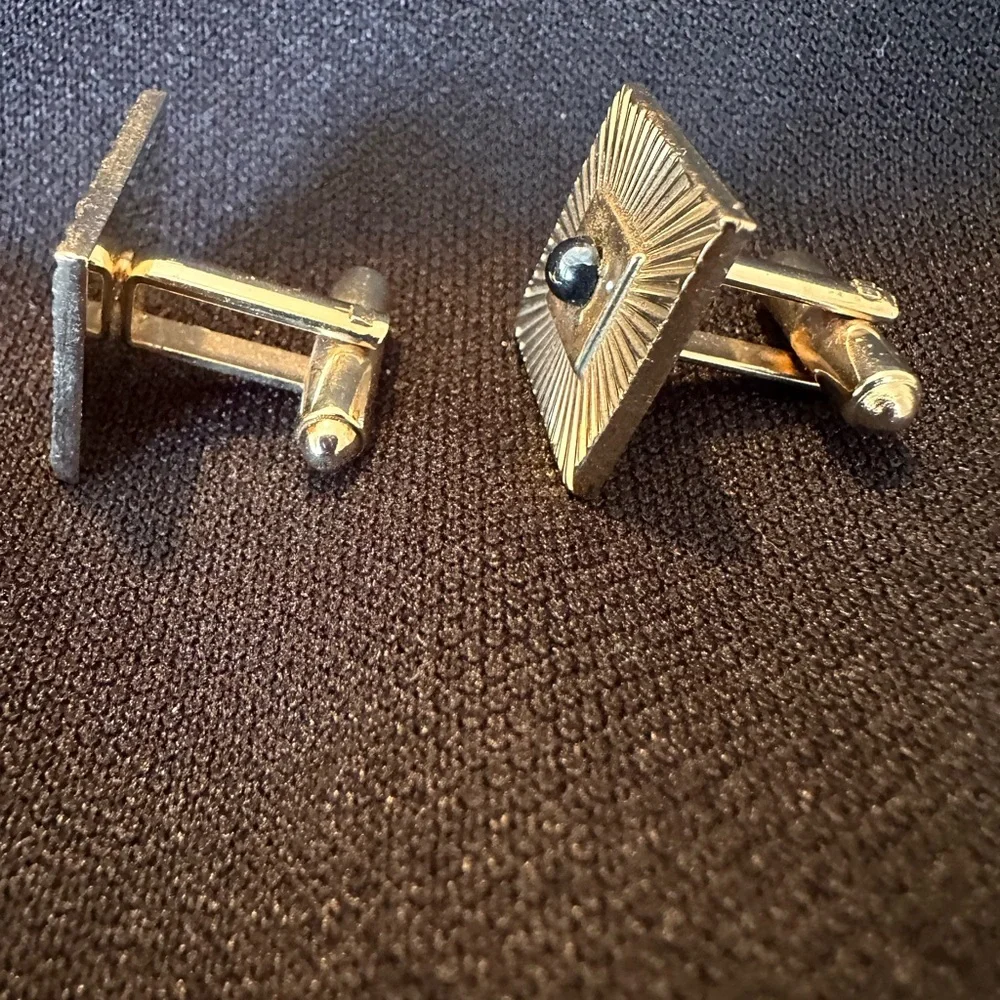 Vintage Gold Tone Men’s Square Cufflinks Gray/Black Stone